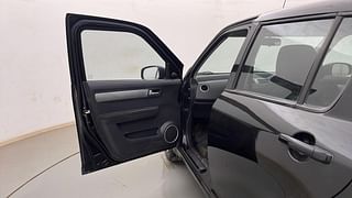 Used 2011 Maruti Suzuki Swift [2007-2011] VDi Diesel Manual interior LEFT FRONT DOOR OPEN VIEW