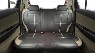 Used 2011 Hyundai i20 [2008-2012] Magna (O) 1.2 Petrol Manual interior REAR SEAT CONDITION VIEW