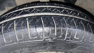 Used 2017 Renault Kwid [2015-2019] 1.0 RXL AMT Petrol Automatic tyres LEFT FRONT TYRE TREAD VIEW