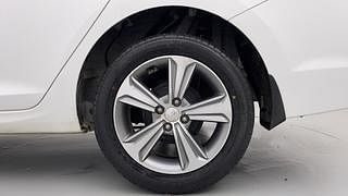 Used 2018 Hyundai Verna [2017-2020] 1.6 VTVT SX Petrol Manual tyres LEFT REAR TYRE RIM VIEW