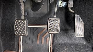 Used 2021 Maruti Suzuki Wagon R 1.2 [2019-2022] ZXI Petrol Manual interior PEDALS VIEW