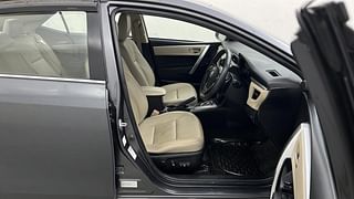 Used 2016 Toyota Corolla Altis [2014-2017] VL AT Petrol Petrol Automatic interior RIGHT SIDE FRONT DOOR CABIN VIEW
