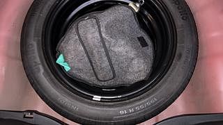 Used 2017 Hyundai Elite i20 [2014-2018] Asta 1.2 (O) Petrol Manual tyres SPARE TYRE VIEW