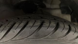 Used 2015 Hyundai Eon [2011-2018] Magna Petrol Manual tyres RIGHT FRONT TYRE TREAD VIEW