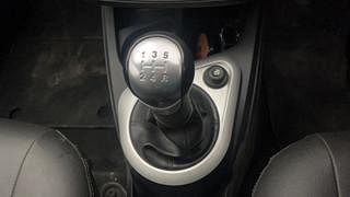 Used 2013 Ford Figo [2010-2015] Duratorq Diesel Titanium 1.4 Diesel Manual interior GEAR  KNOB VIEW