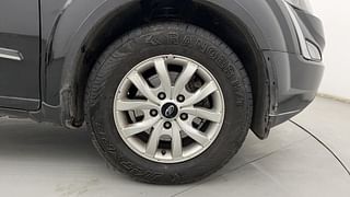 Used 2018 Mahindra XUV500 [2017-2021] W9 Diesel Manual tyres RIGHT FRONT TYRE RIM VIEW