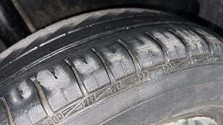 Used 2010 Maruti Suzuki Swift Dzire [2008-2012] LXI Petrol Manual tyres RIGHT REAR TYRE TREAD VIEW