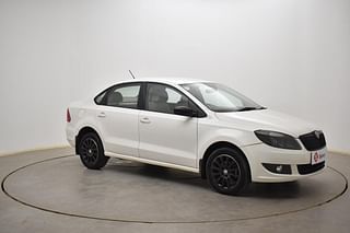 Used 2016 Skoda Rapid [2014-2016] Style Plus AT Diesel Diesel Automatic exterior RIGHT FRONT CORNER VIEW