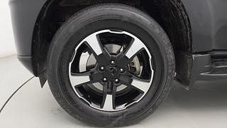 Used 2022 mahindra Scorpio Classic S 11 MT 7S Diesel Manual tyres LEFT FRONT TYRE RIM VIEW