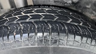 Used 2015 Maruti Suzuki Swift Dzire LXI Petrol Manual tyres RIGHT REAR TYRE TREAD VIEW