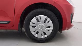 Used 2022 Maruti Suzuki Swift VXI AMT Petrol Automatic tyres RIGHT FRONT TYRE RIM VIEW