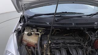 Used 2015 Ford Figo [2015-2019] Titanium 1.2 Ti-VCT Petrol Manual engine ENGINE RIGHT SIDE HINGE & APRON VIEW