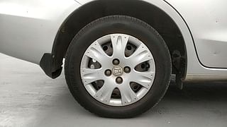 Used 2014 Honda Amaze [2013-2018] 1.2 S i-VTEC Petrol Manual tyres RIGHT REAR TYRE RIM VIEW