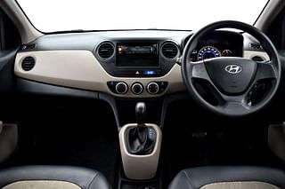 Used 2016 Hyundai Grand i10 [2013-2017] Magna AT 1.2 Kappa VTVT Petrol Automatic interior DASHBOARD VIEW