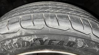 Used 2018 Hyundai Creta [2015-2018] 1.6 SX Plus Auto Petrol Petrol Automatic tyres LEFT FRONT TYRE TREAD VIEW
