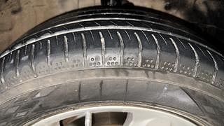 Used 2013 Honda City [2011-2014] 1.5 S MT Petrol Manual tyres RIGHT FRONT TYRE TREAD VIEW