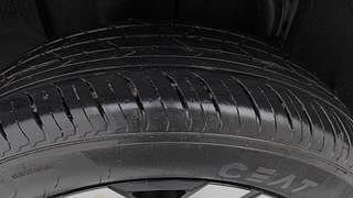 Used 2023 Renault Kiger RXZ MT Petrol Manual tyres RIGHT REAR TYRE TREAD VIEW