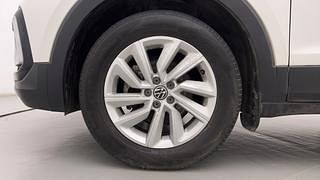 Used 2022 Volkswagen Taigun Highline 1.0 TSI MT Petrol Manual tyres LEFT FRONT TYRE RIM VIEW