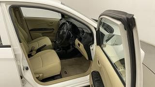 Used 2016 Honda Amaze [2013-2016] 1.2 E i-VTEC Petrol Manual interior RIGHT SIDE FRONT DOOR CABIN VIEW