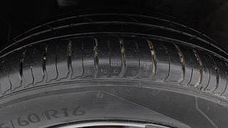 Used 2019 Hyundai Venue [2019-2020] SX 1.4 CRDI Diesel Manual tyres LEFT FRONT TYRE TREAD VIEW