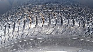 Used 2015 Ford Figo [2015-2019] Titanium 1.5 Ti-VCT AT Petrol Automatic tyres LEFT FRONT TYRE TREAD VIEW