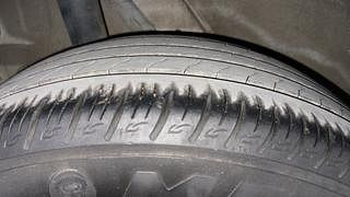 Used 2022 Hyundai Venue [2019-2022] SX 1.5 CRDI Diesel Manual tyres RIGHT REAR TYRE TREAD VIEW