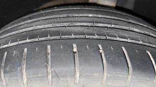 Used 2018 Maruti Suzuki Baleno [2015-2019] Zeta AT Petrol Petrol Automatic tyres LEFT REAR TYRE TREAD VIEW