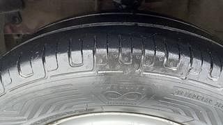 Used 2015 Hyundai i10 [2010-2016] Magna Petrol Petrol Manual tyres LEFT FRONT TYRE TREAD VIEW
