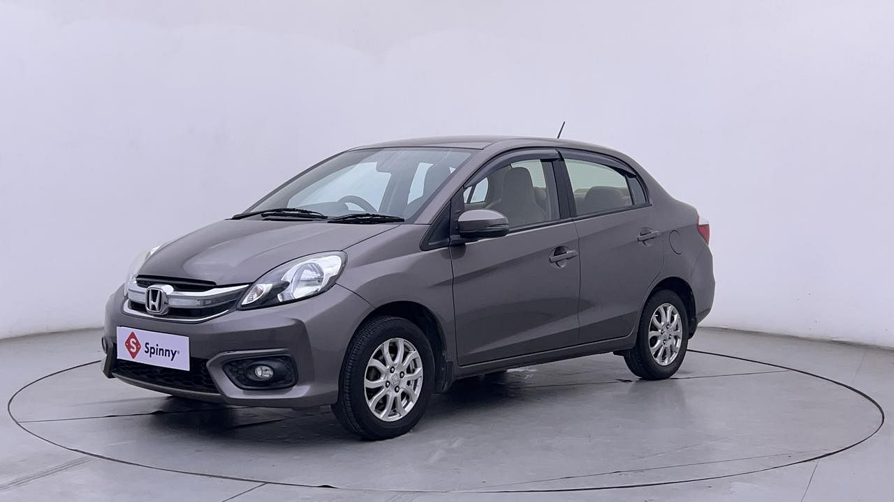 LEFT FRONT CORNER VIEW