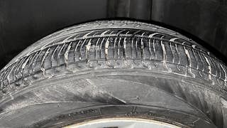 Used 2013 Volkswagen Polo [2010-2014] Comfortline 1.2L (P) Petrol Manual tyres LEFT REAR TYRE TREAD VIEW