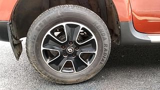 Used 2016 Renault Duster [2015-2019] 110 PS RXZ 4X2 AMT Diesel Automatic tyres RIGHT REAR TYRE RIM VIEW