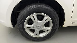 Used 2010 Hyundai i20 [2008-2012] Asta 1.2 ABS Petrol Manual tyres LEFT FRONT TYRE RIM VIEW