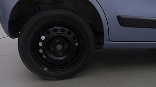 Used 2016 Maruti Suzuki Wagon R 1.0 [2010-2019] VXi Petrol Manual tyres RIGHT REAR TYRE RIM VIEW