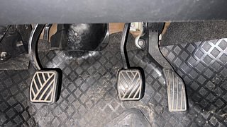 Used 2016 Maruti Suzuki Ritz [2012-2017] Ldi Diesel Manual interior PEDALS VIEW