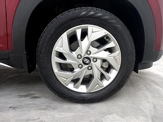Used 2021 Hyundai Creta SX IVT Petrol Petrol Automatic tyres RIGHT FRONT TYRE RIM VIEW