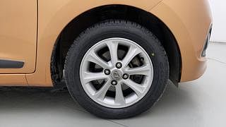 Used 2014 Hyundai Grand i10 [2013-2017] Asta 1.1 CRDi Diesel Manual tyres RIGHT FRONT TYRE RIM VIEW