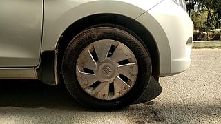 Used 2014 Maruti Suzuki Celerio [2014-2021] VXi AMT Petrol Automatic tyres RIGHT FRONT TYRE RIM VIEW