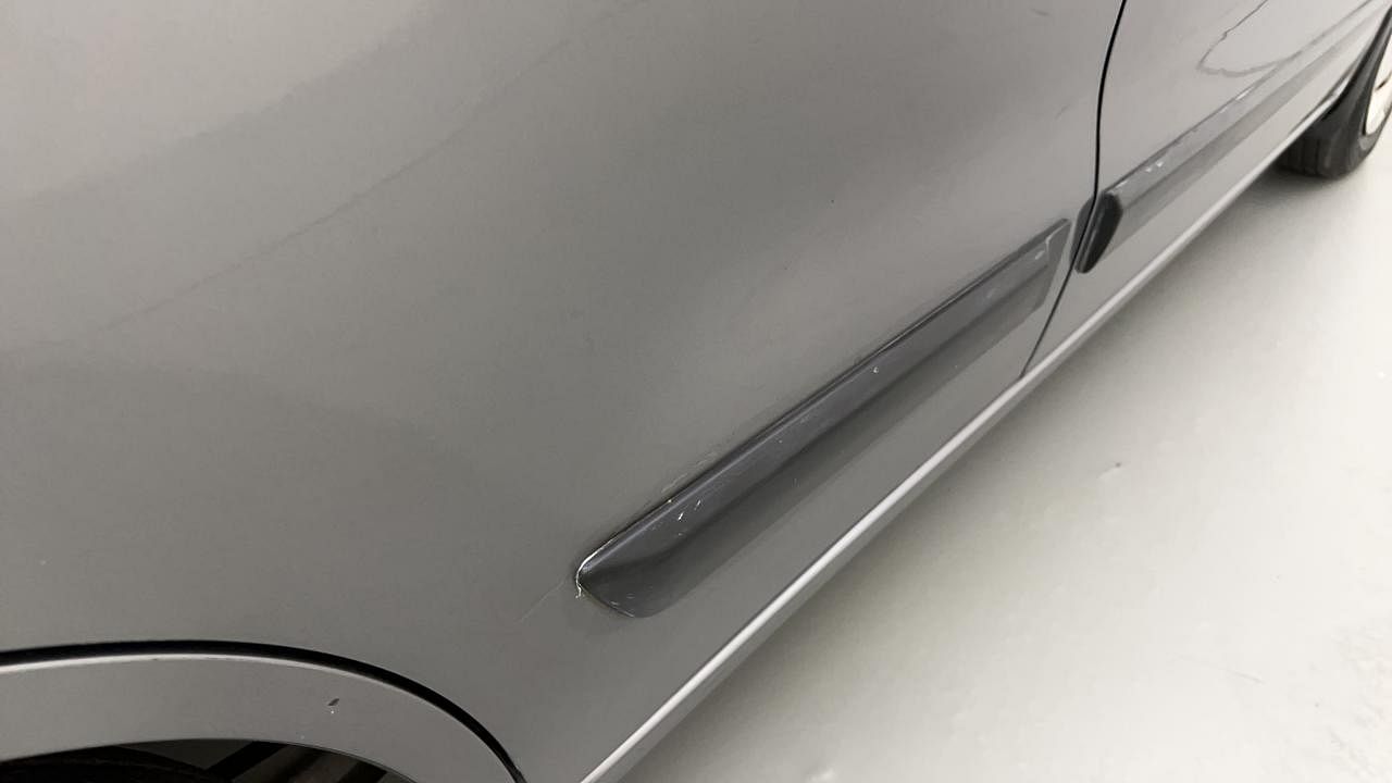 Used 2017 Maruti Suzuki Wagon R 1.0 [2013-2019] LXi CNG Petrol+cng Manual dents MINOR SCRATCH