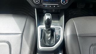 Used 2019 Hyundai Creta [2018-2020] 1.6 SX AT VTVT Petrol Automatic interior GEAR  KNOB VIEW