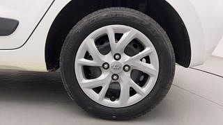 Used 2019 Hyundai Grand i10 [2017-2020] Magna AT 1.2 Kappa VTVT Petrol Automatic tyres LEFT REAR TYRE RIM VIEW