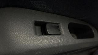 Used 2009 Maruti Suzuki Ritz [2009-2012] VXI Petrol Manual top_features Rear power window