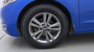 Used 2016 Hyundai Elantra [2016-2019] 1.6 SX AT Diesel Automatic tyres LEFT FRONT TYRE RIM VIEW