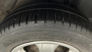 Used 2010 Hyundai Verna [2006-2010] VTVT SX 1.6 Petrol Manual tyres LEFT REAR TYRE TREAD VIEW