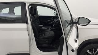 Used 2019 mg-motors Hector 1.5 Sharp DCT Petrol Automatic interior RIGHT SIDE FRONT DOOR CABIN VIEW