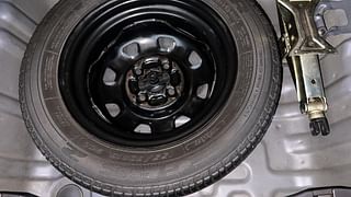 Used 2010 Hyundai Santro Xing [2007-2014] GLS Petrol Manual tyres SPARE TYRE VIEW