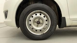 Used 2013 Maruti Suzuki Swift [2011-2017] LDi Diesel Manual tyres LEFT FRONT TYRE RIM VIEW