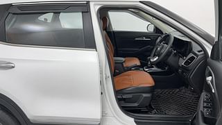 Used 2020 Kia Seltos HTK Plus D Diesel Manual interior RIGHT SIDE FRONT DOOR CABIN VIEW