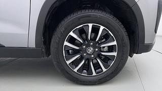 Used 2022 Toyota Urban Cruiser Premium Grade AT Petrol Automatic tyres RIGHT FRONT TYRE RIM VIEW