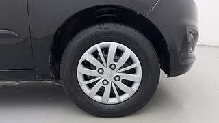 Used 2013 Hyundai i10 [2010-2016] Sportz AT Petrol Petrol Automatic tyres RIGHT FRONT TYRE RIM VIEW
