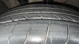 Used 2018 Hyundai Creta [2015-2018] 1.6 S Plus Auto Diesel Automatic tyres LEFT FRONT TYRE TREAD VIEW